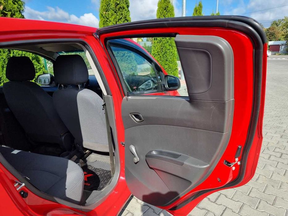 Продам  Chevrolet Spark 2012. Можна в розстрочку, під викуп.