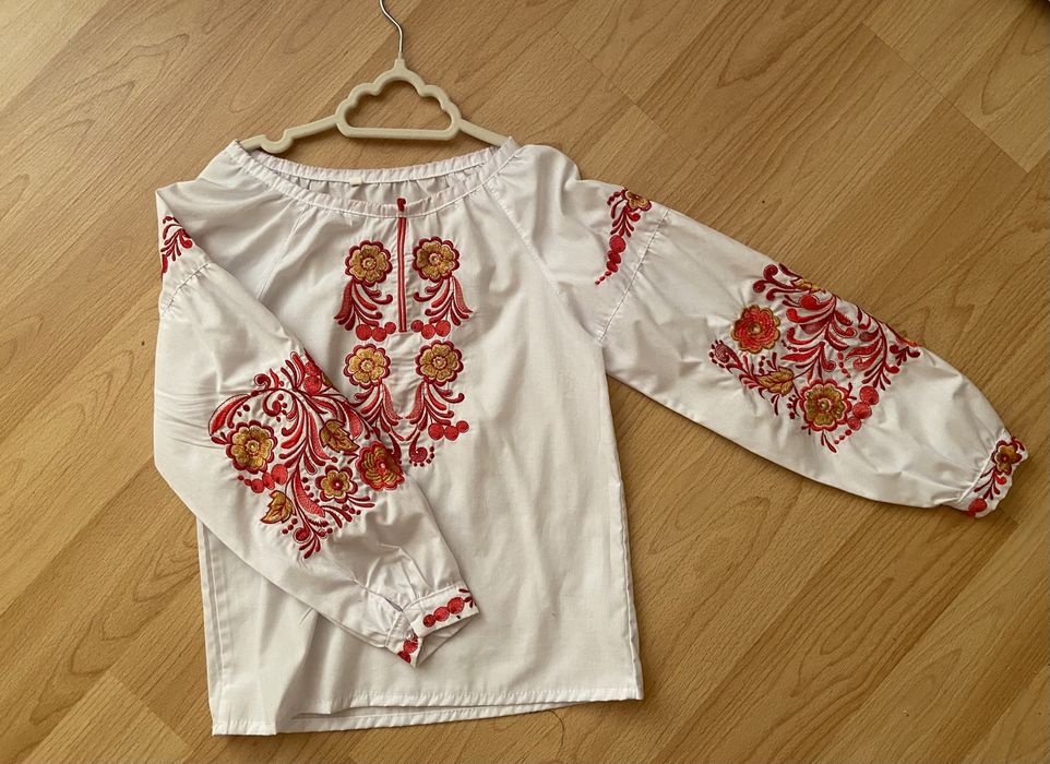 Вишиванка для дівчинки 128 р