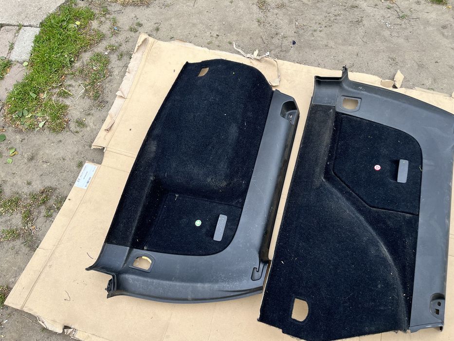 Tapicerka bagażnika do VW Golf IV czysta ładna