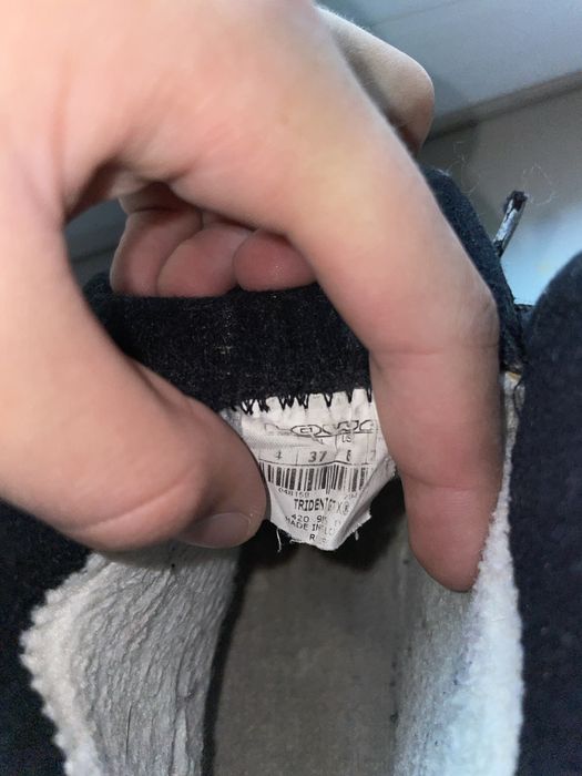 Lowa чоботи 37