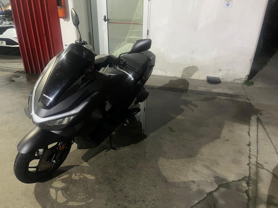 Moto PCX DX 2025