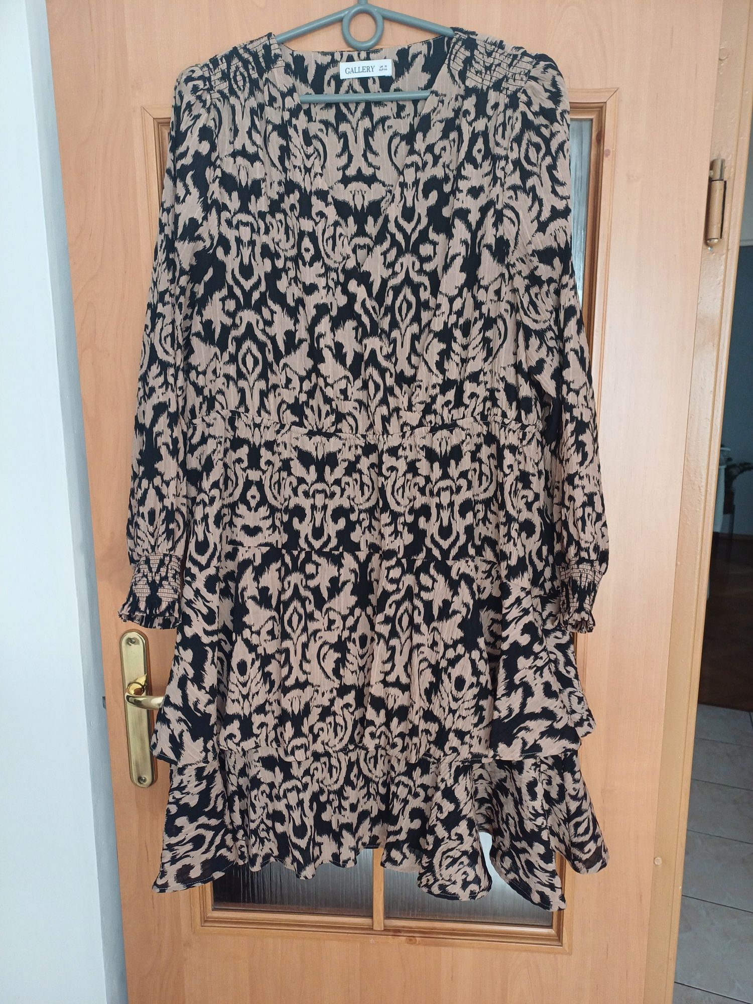 Elegandzka sukienka roz.44