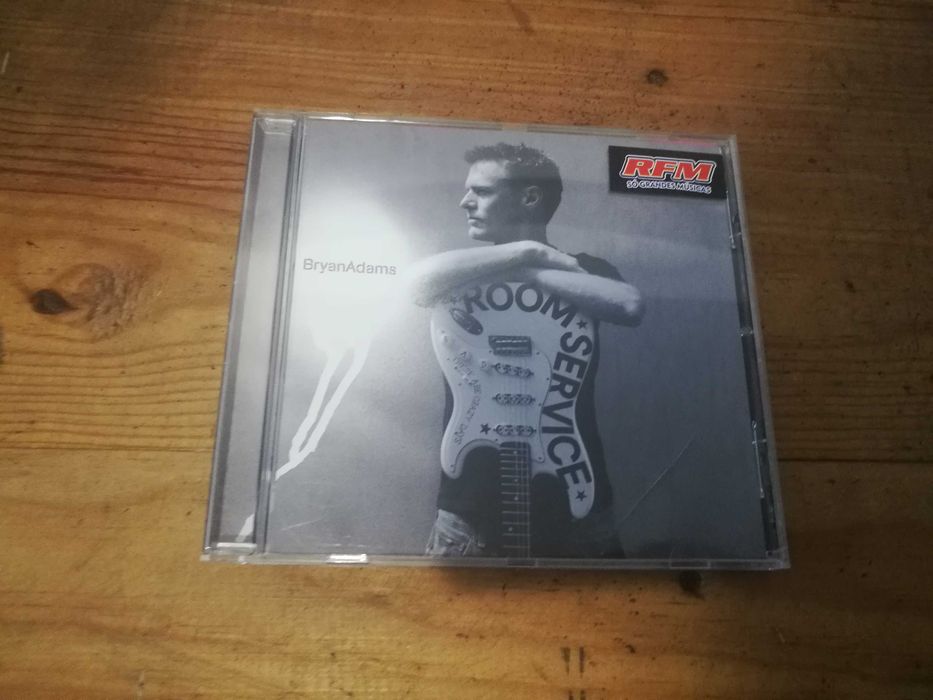 BRYAN ADAMS - Room Serviço	CD
