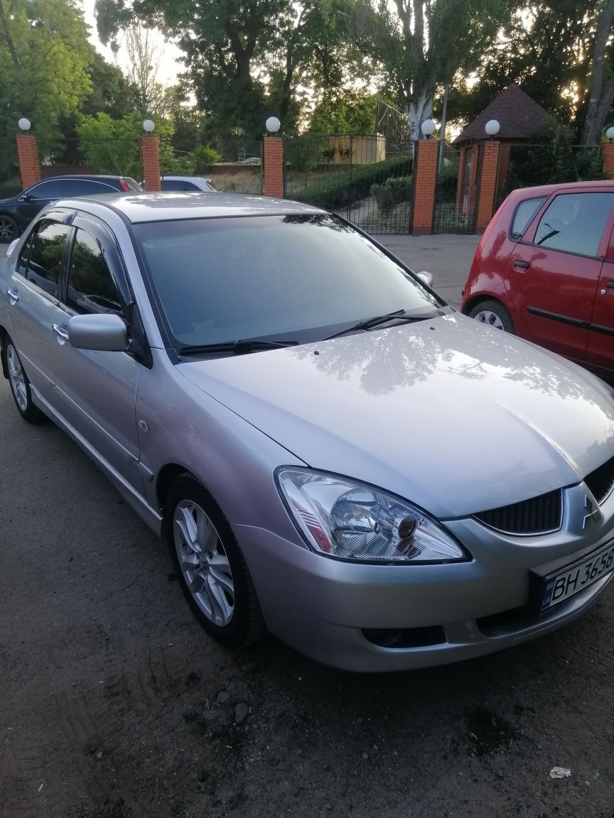 Mitsubishi lancer 9 2.0 2004