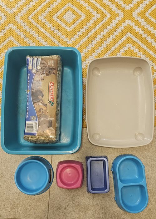 Świnki morskie-akcesoria: miseczka, kuweta, sianko