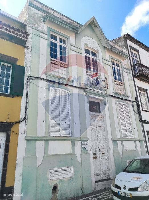 Moradia T6 para venda