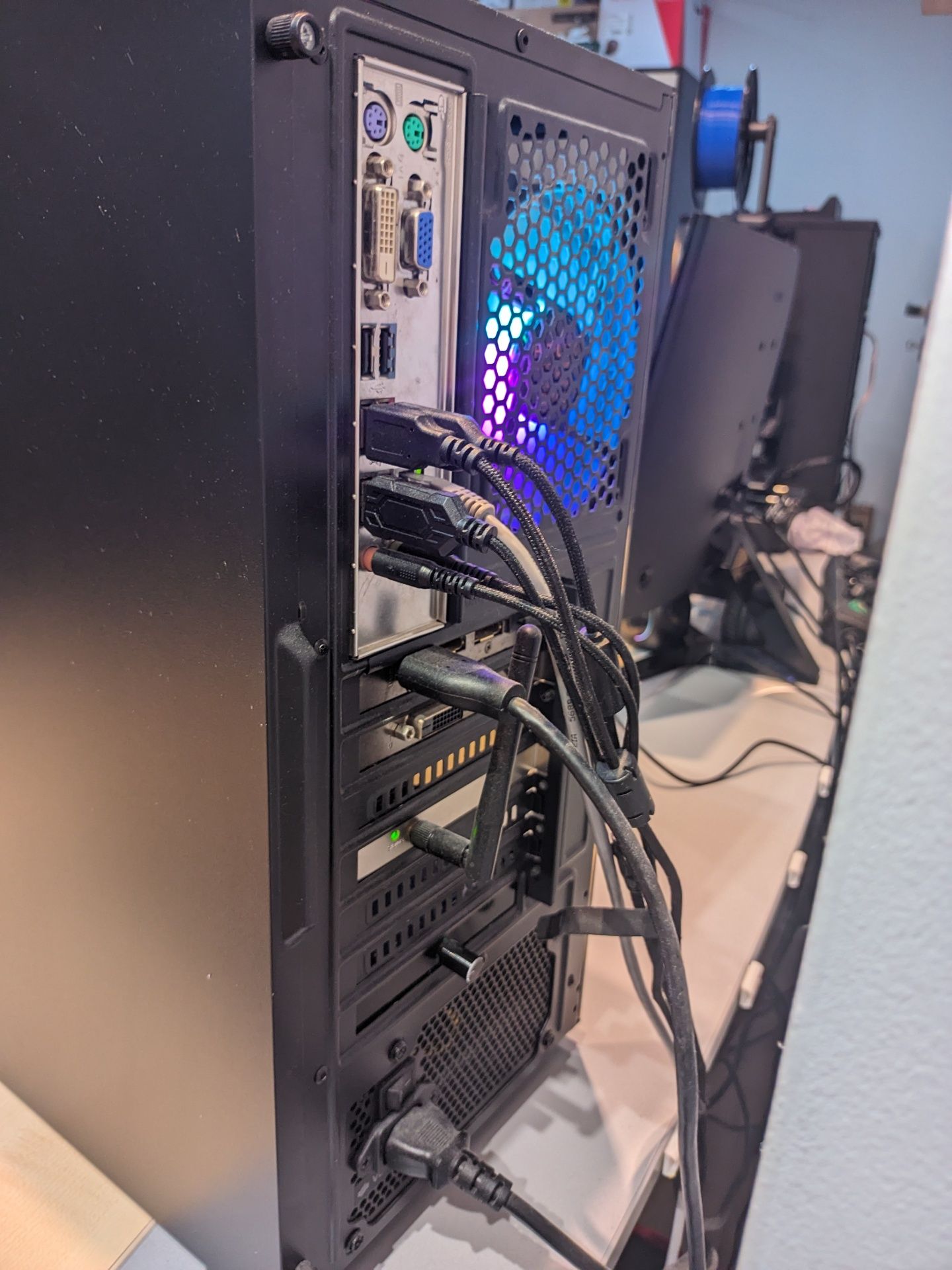 Komputer Gamingowy | PC do gier | i7 | GTX 1070 | 16 Gb RAM | WI-FI |