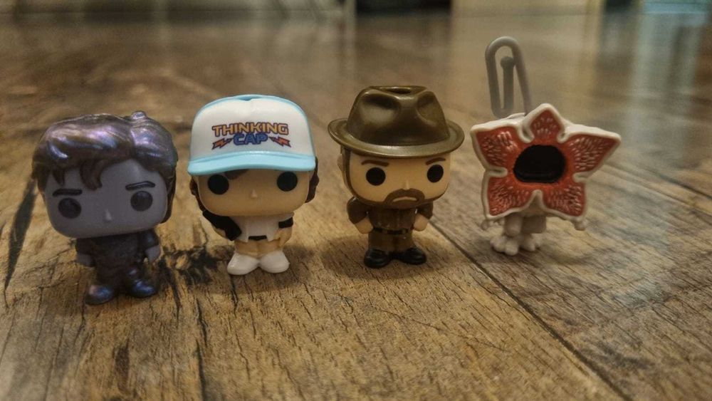 Sprzedam figurki Stranger Things