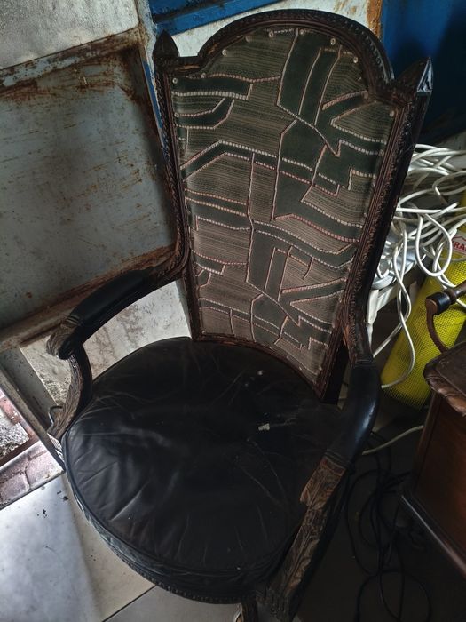 Krzesło antyczne obrotowe
