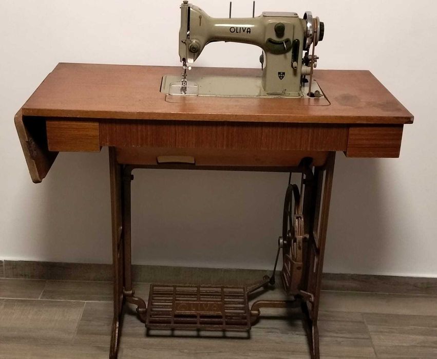 Maquina Costura Oliva (adaptada)