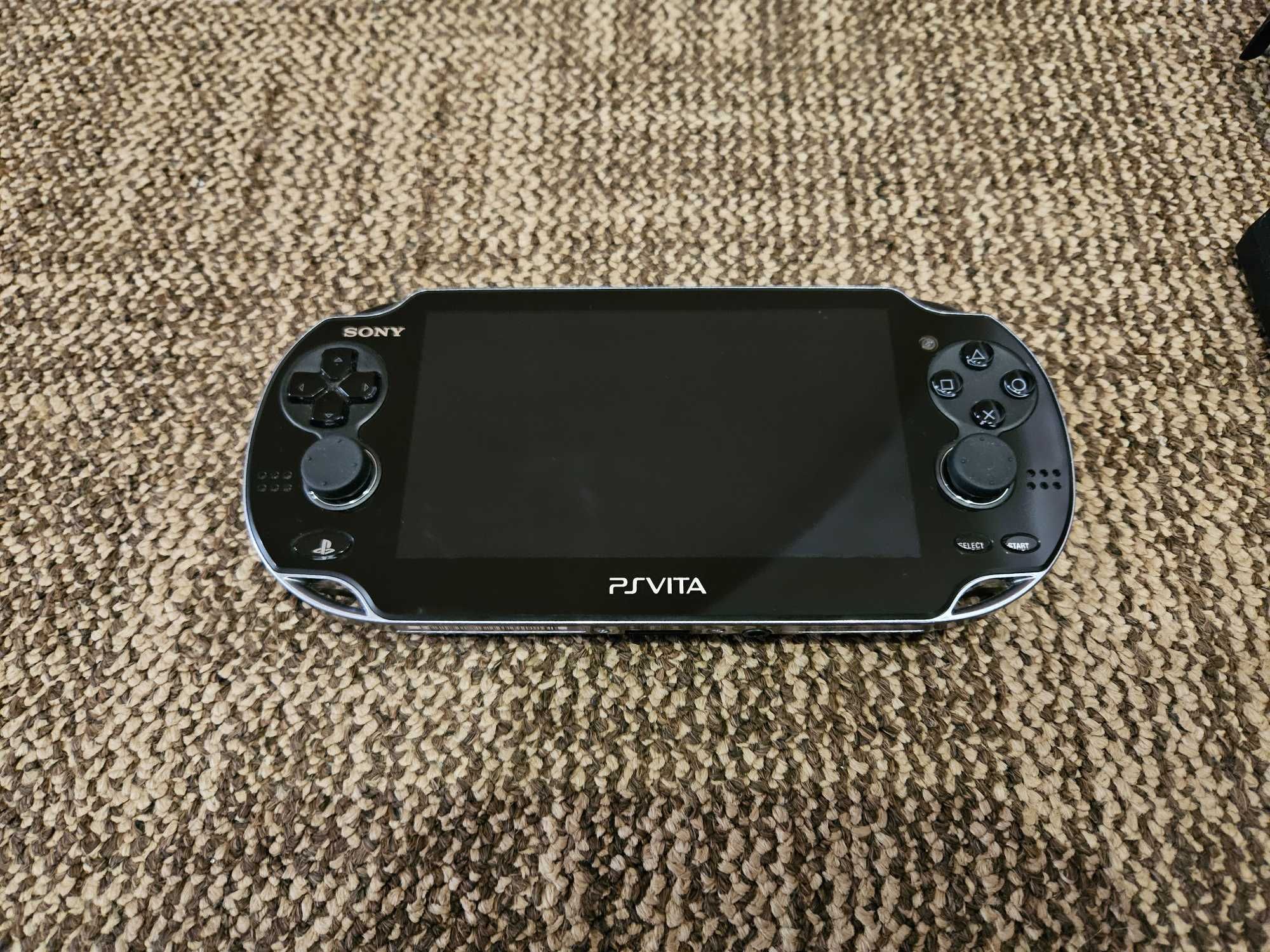 Продам Sony PS Vita 3g+Wi-Fi з грою та аксесуарами