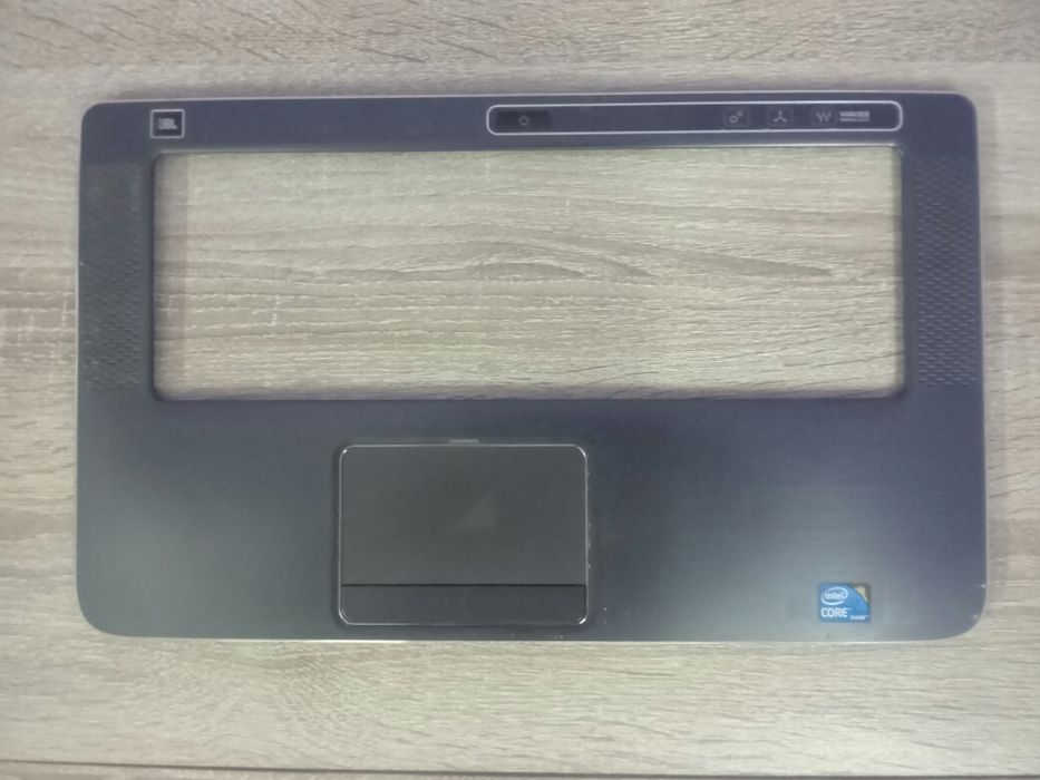 Dell XPS L501X (части корпуса)