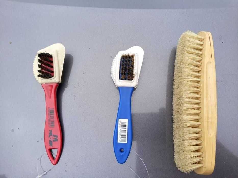 4 szczotki do nabuku włoskiej firmy