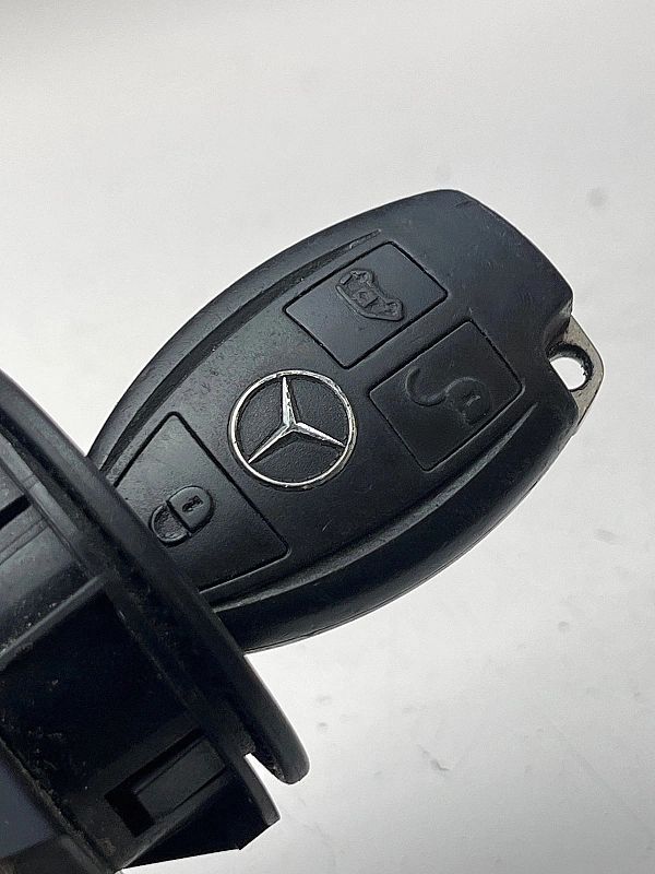 Stacyjka z kluczykiem Mercedes W639 Vito