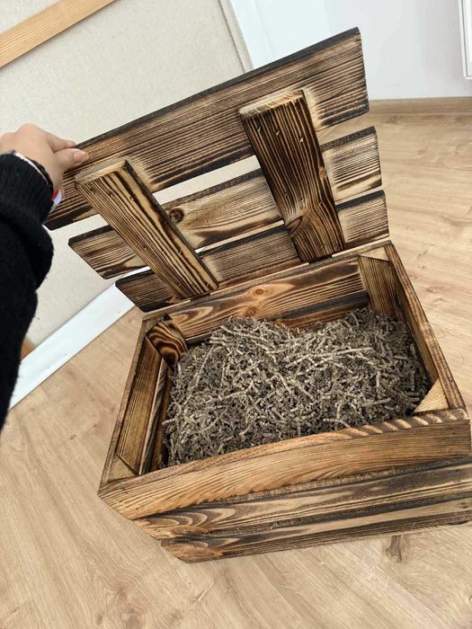 Drewniana opalana skrzynia