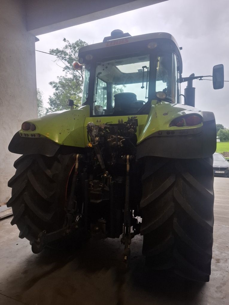 Ciągnik Claas Axion 810