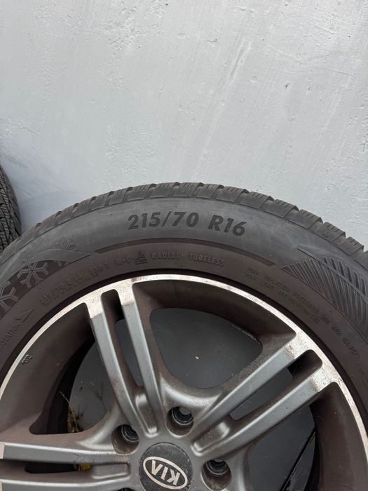 R16 Kia Sportage Sorento IX35 215 70 R16