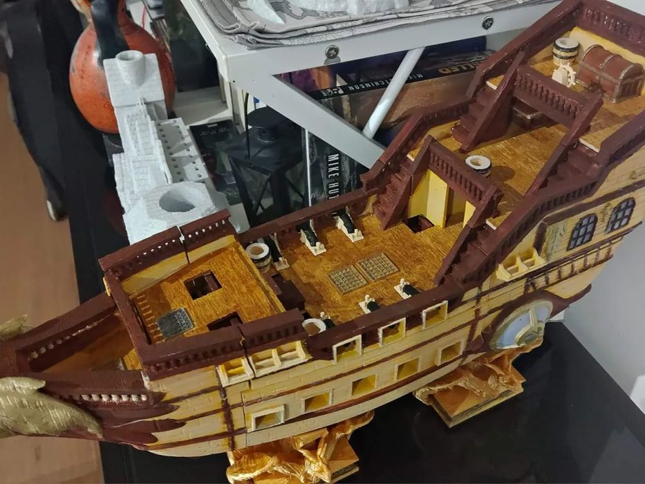 Nave Prospera de Skyraiders of Abarax