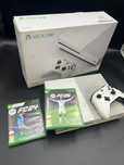 Konsola Xbox one 500 GB pad dwie gry komplet