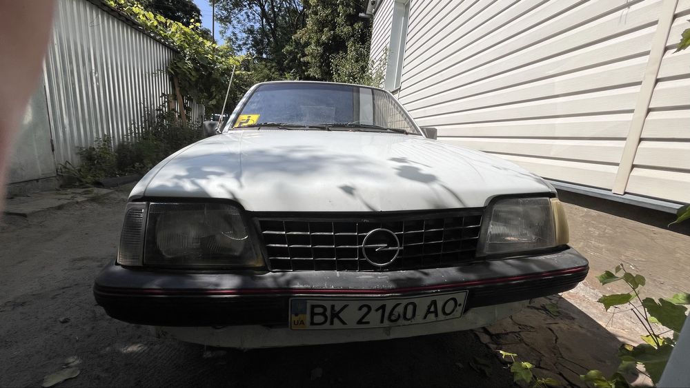 Opel Ascona 1988
