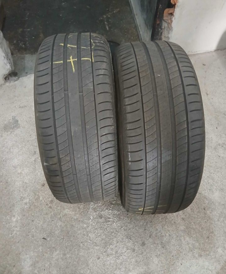 4 Pneus 225/50R17 Continental e Michelin