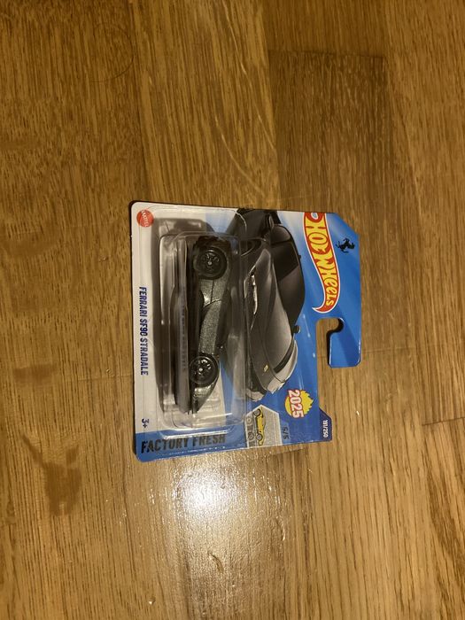 Ferrari SF 90 Stradale Hotwheels