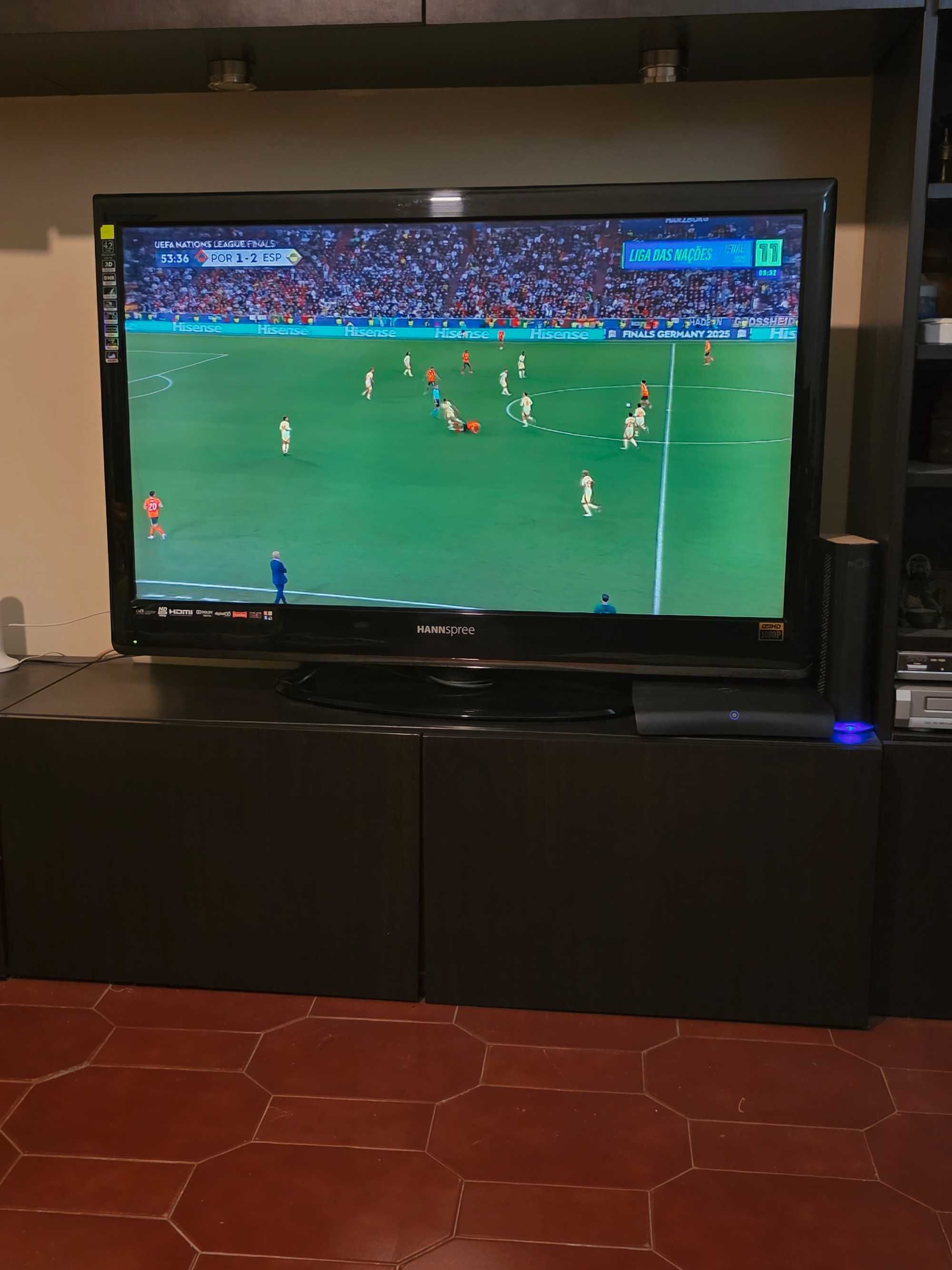 Vende-se Hanspree 42 polegadas Full HD 1080p  TV