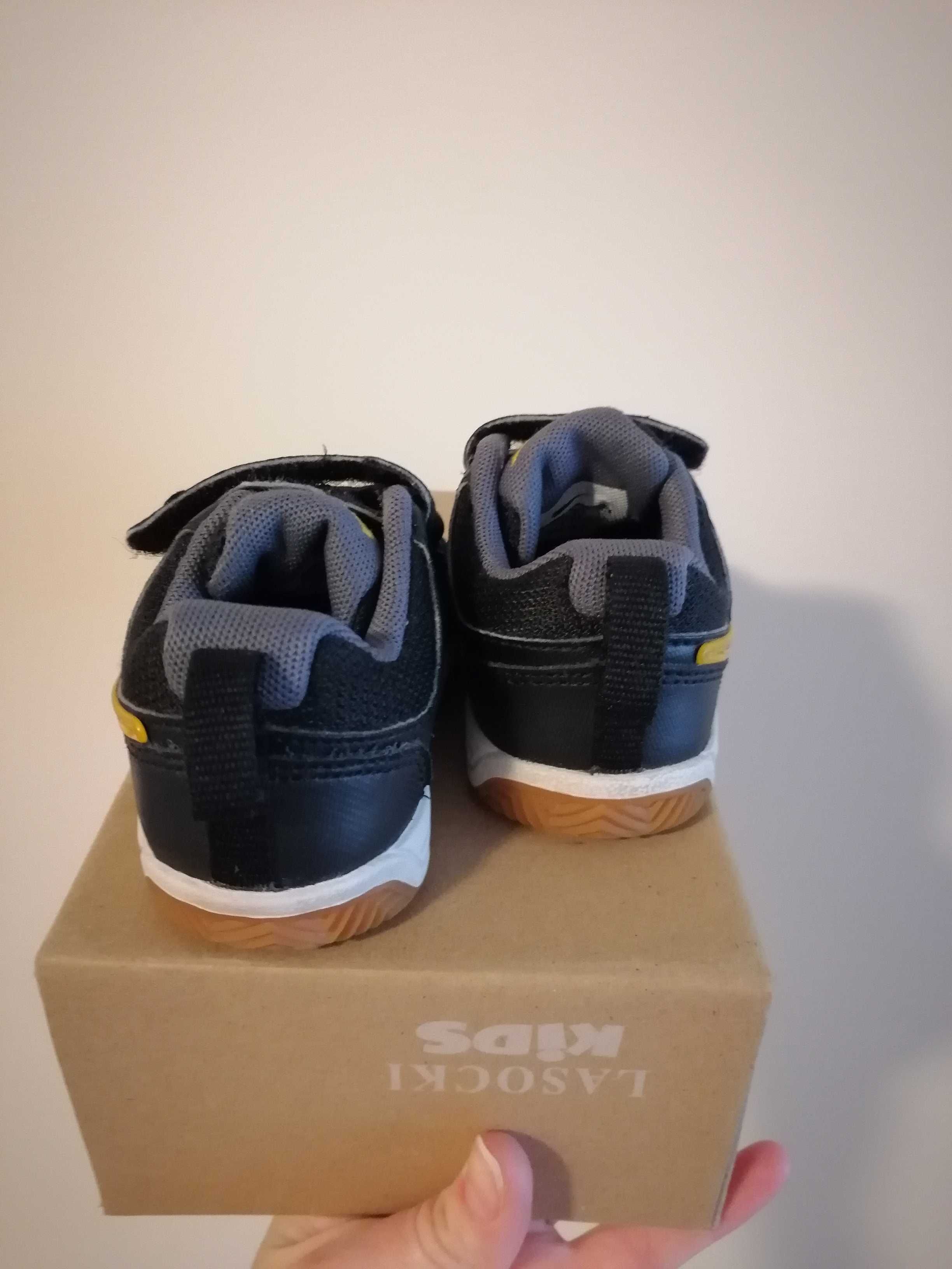 Adidasy nike rozmiar 21 wkładki 11cm