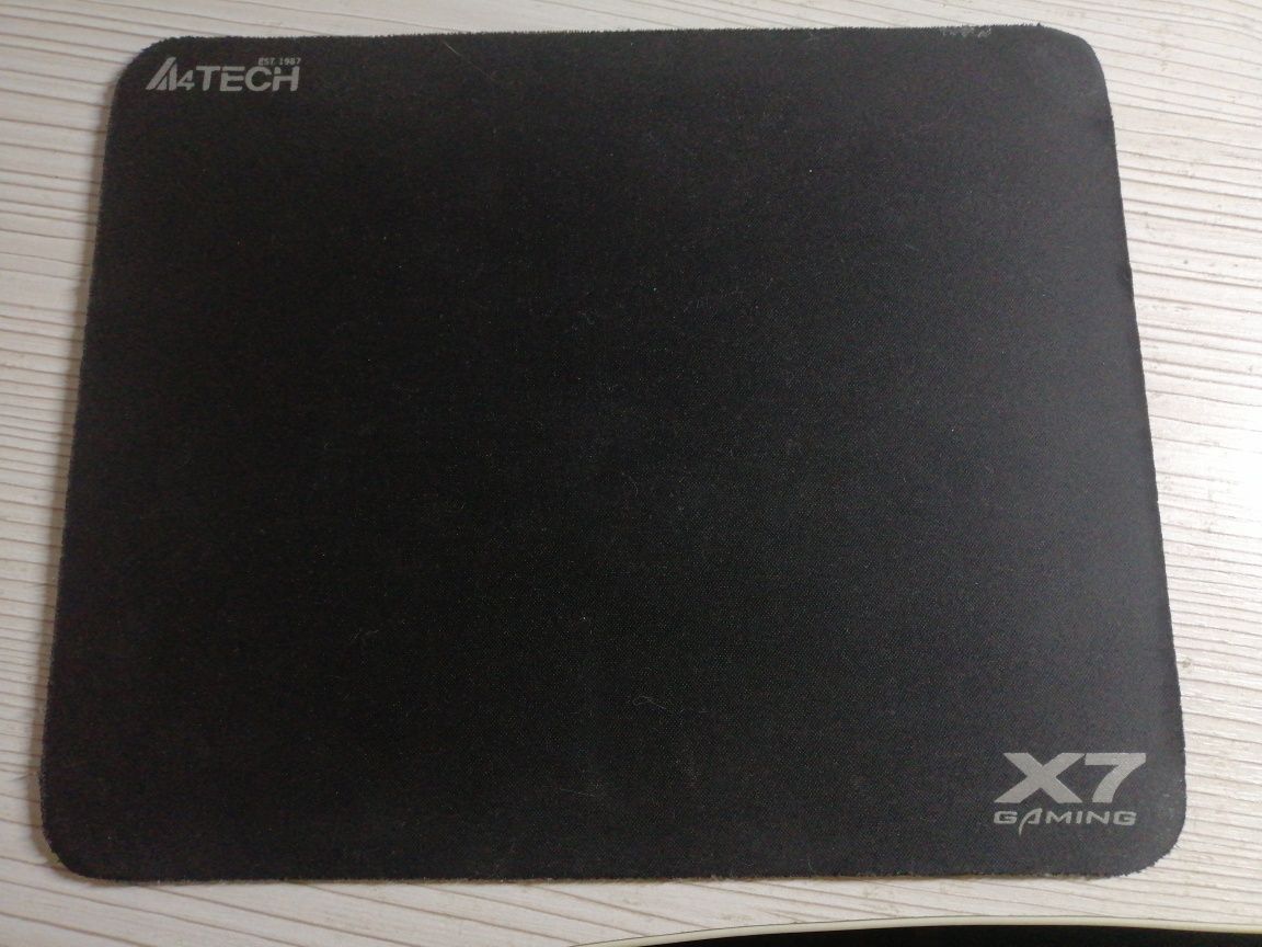 Игровая поверхность A4Tech X7-200S Black