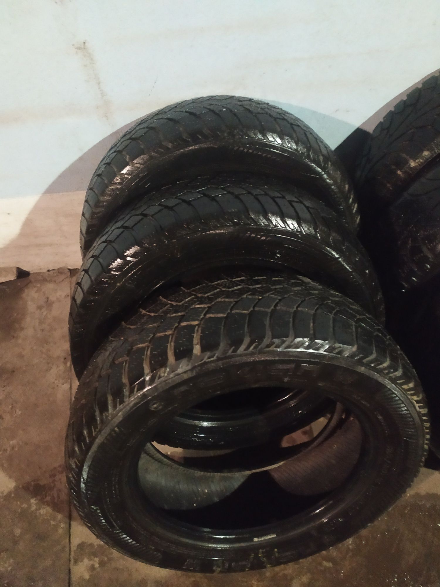 Зимня резина бу 175/65 R 14, 185/60 R 14