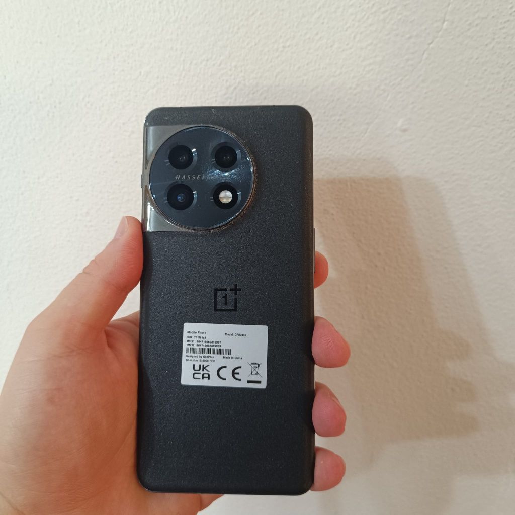 OnePlus 11 usado