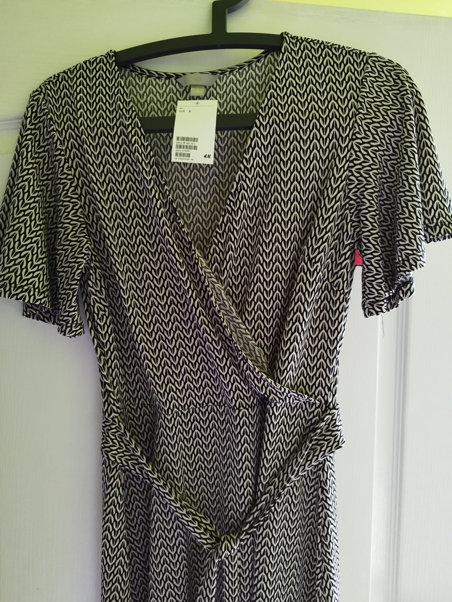 Sukienka H&M we wzorek nowa z metką