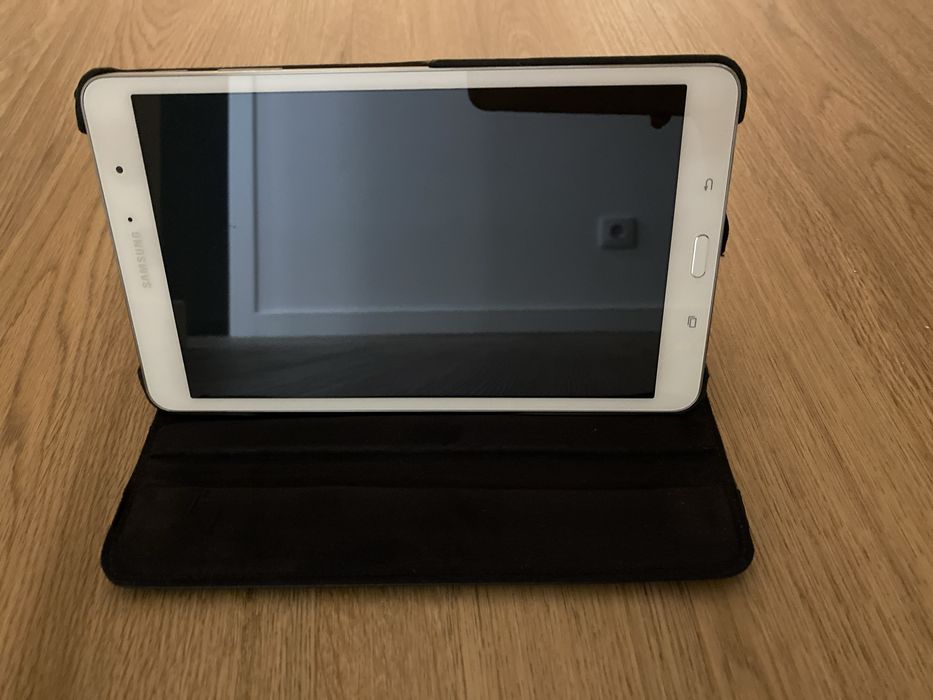 Samsung Galaxy Tab PRO 8.4" Tablet, White, in Original Box64552211135490120