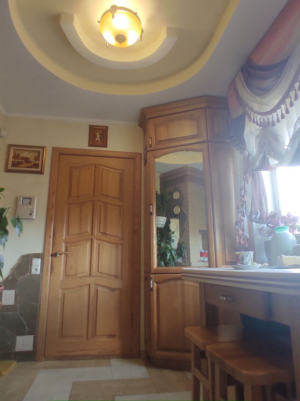 Продам ДомЯмбургСтарые Кодаки Новоалександровка Сажевка2эт Басейн Баня