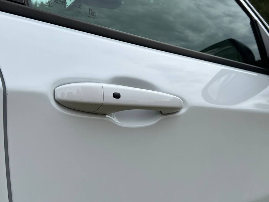 Jeep Compass 2024
II покоління (2nd FL)/MP  •  2.0T 9АТ (203 к.с.)  •