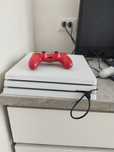 Продам PlayStation 4   1-ТБ два жойстика 4 игри в подарок
