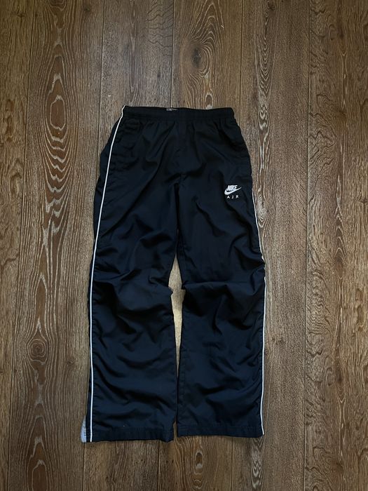 Вінтажні нейлонові штани Nike