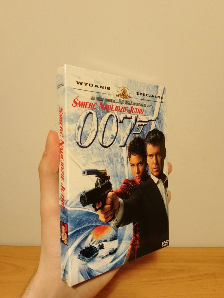 Nowa DVD płyta James Bond 007 "Die another day"