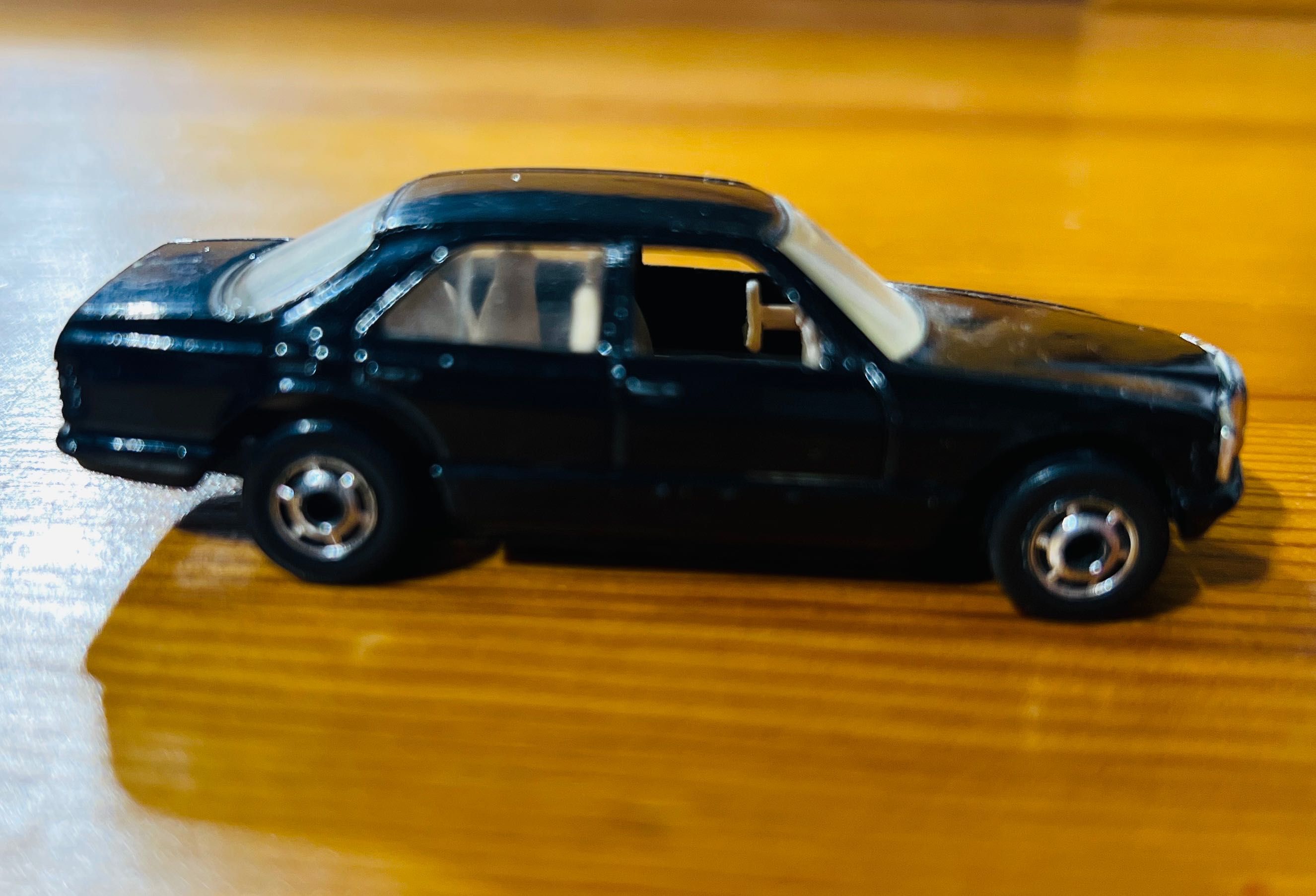 HOTWHEELS MERCEDES BENZ 380 SEL W126 Model 1981r. Czarny Klasyk UNIKAT