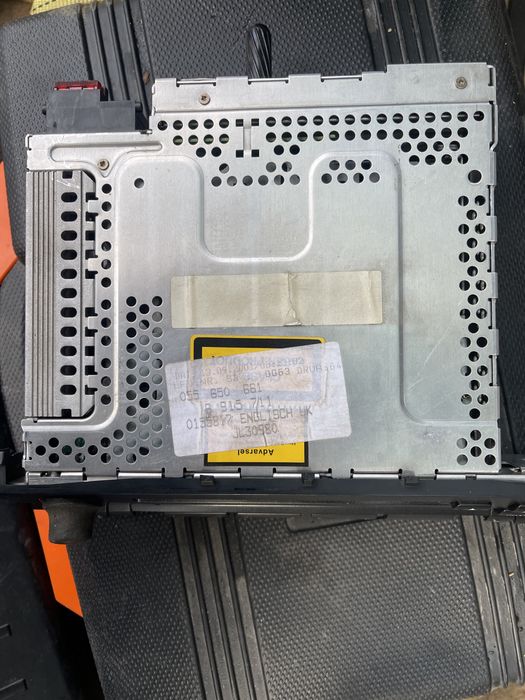 штатна магнітола  бмв е46  оригінал(на запчастини/ремонт)