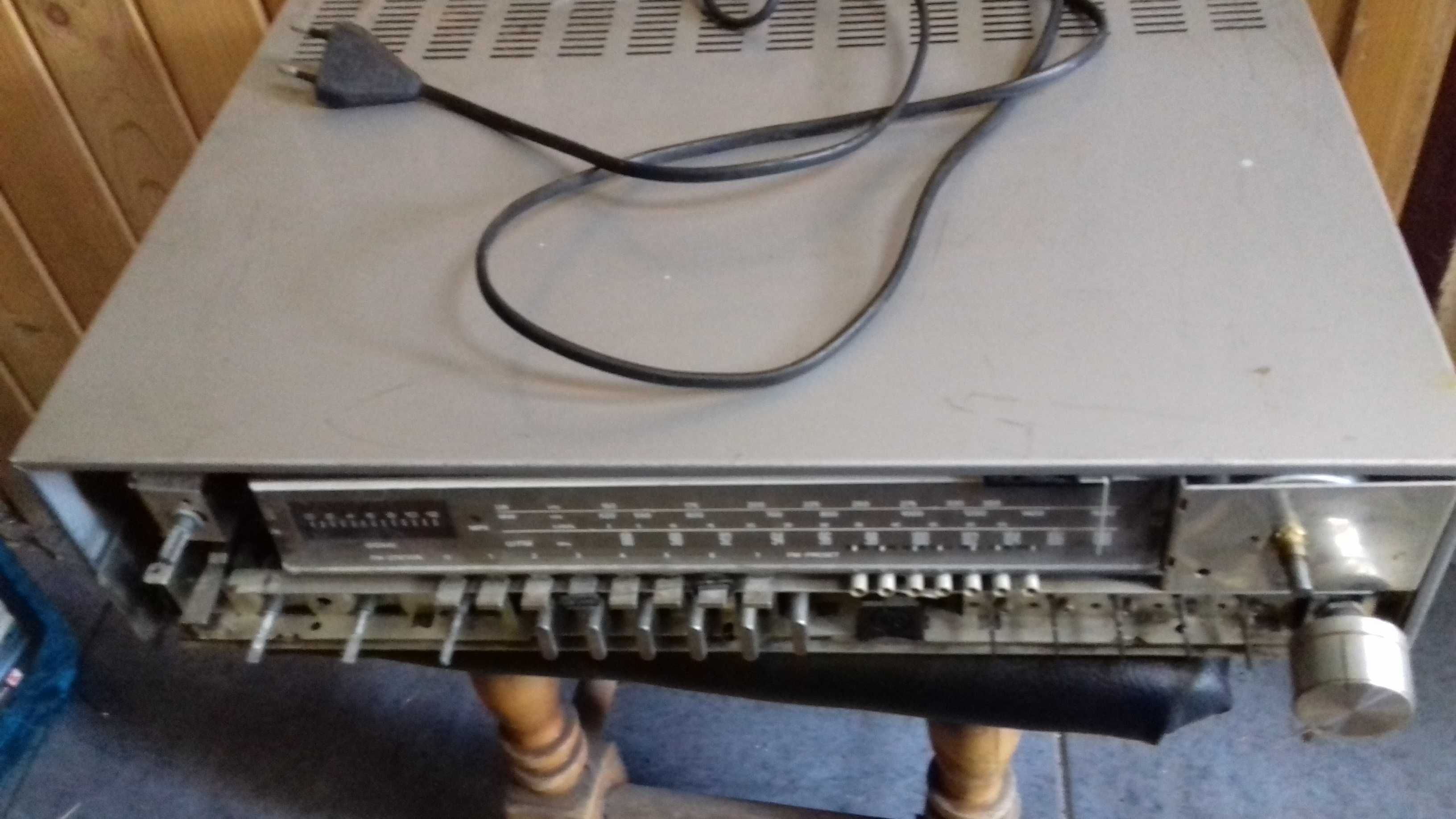 Amplituner Grundig R 1000
