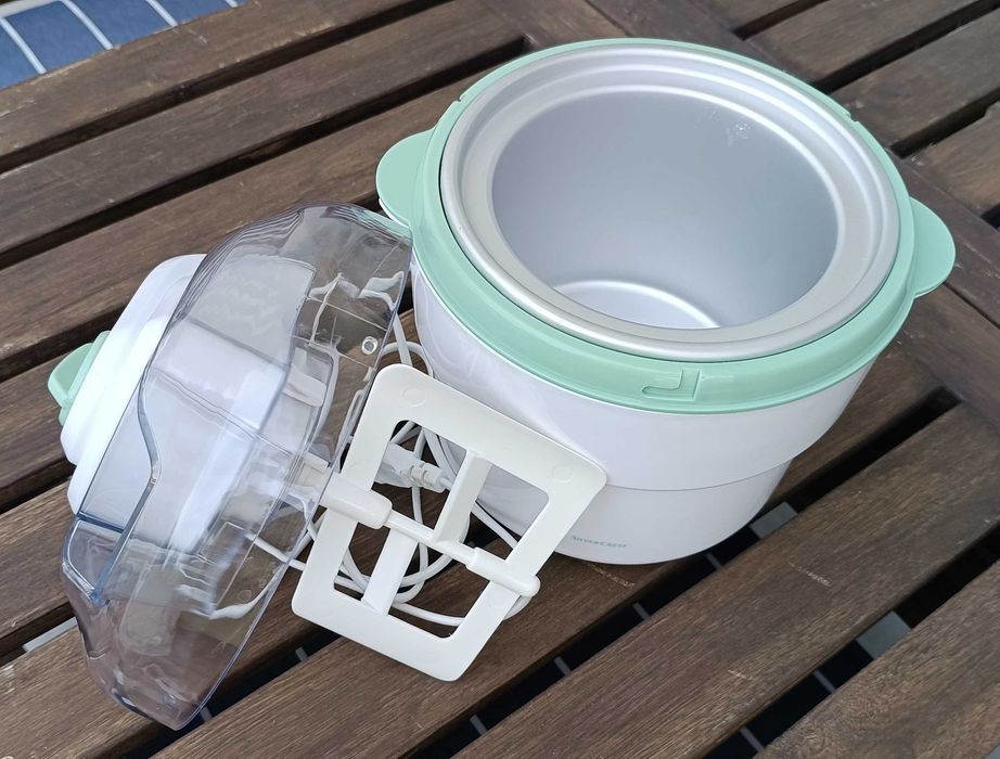 Máquina de fazer gelado marca SilverCrest (Lidl)