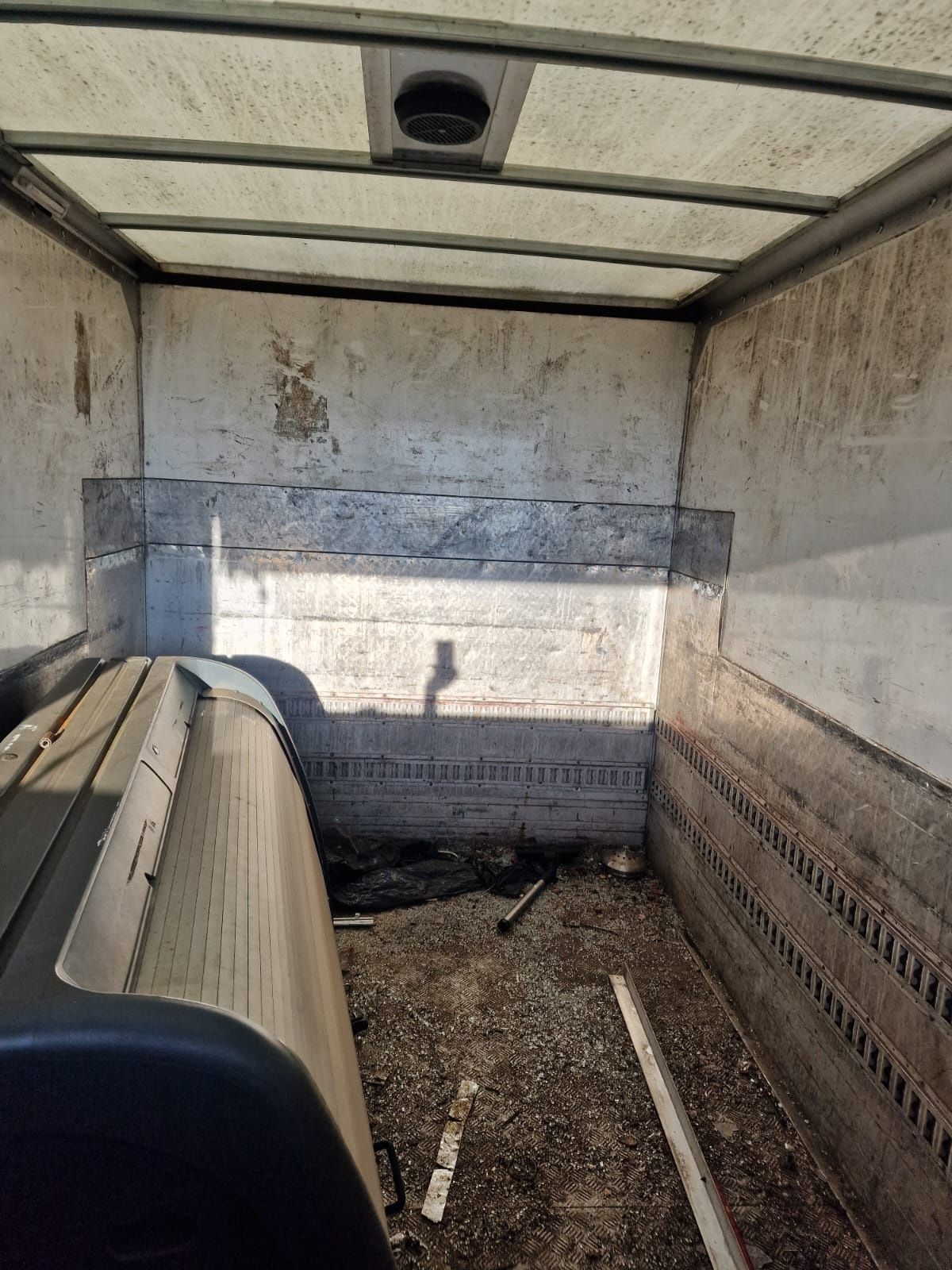 Iveco daily winda kontener 2.3 euro 6 niski przebieg Anglik