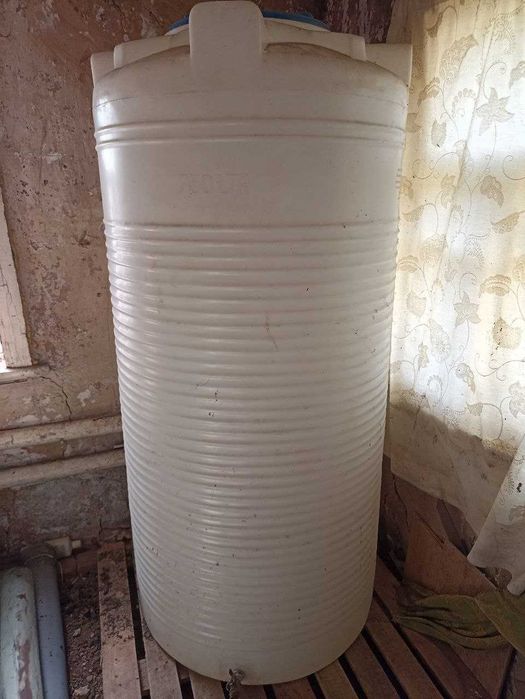 Продам Бочку 550 литров. Пищевой Пластик
