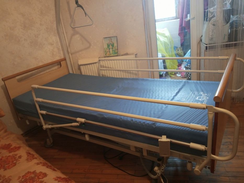 Продам лікарняне ліжко