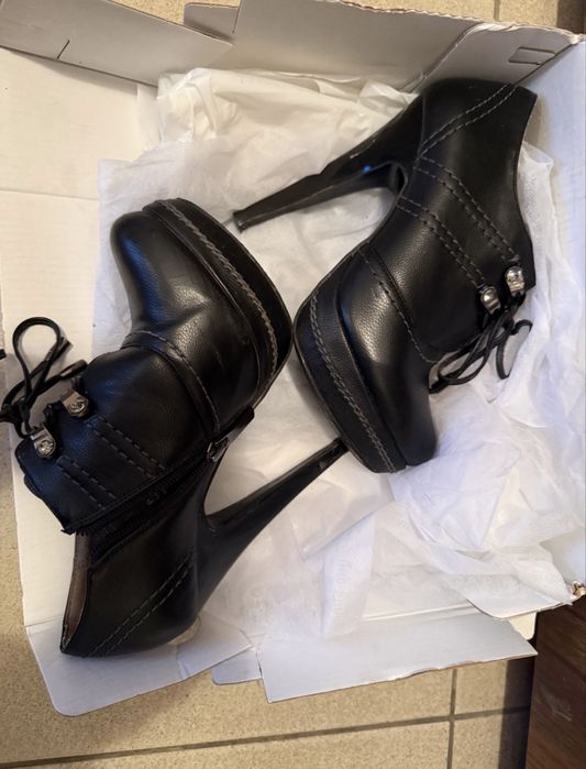 Шкірянні черевики