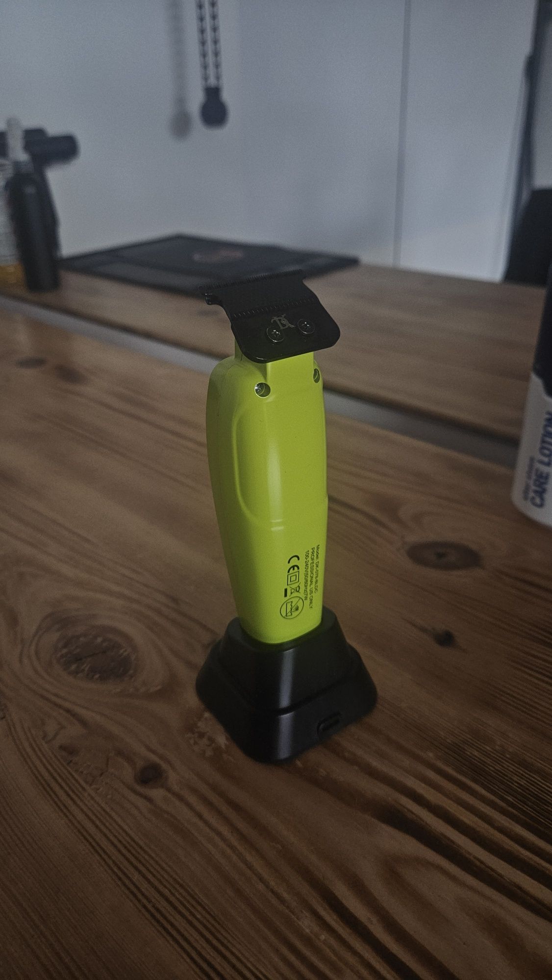 Trymer plus stacja ładująca na usb c