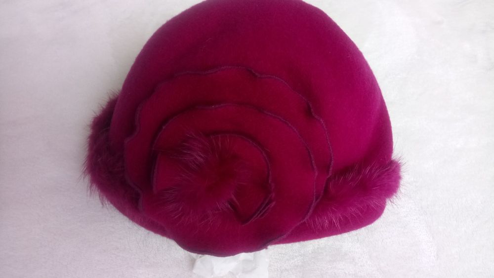 Czapka kapelusz damski Woolmark 100 %wełna