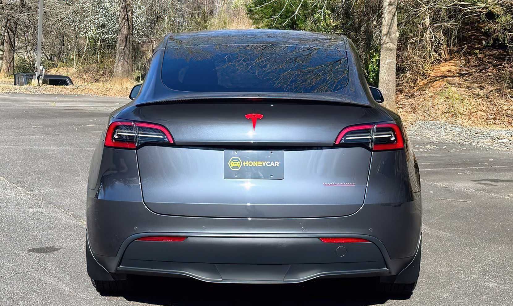 Tesla Model Y 2022 Performens
