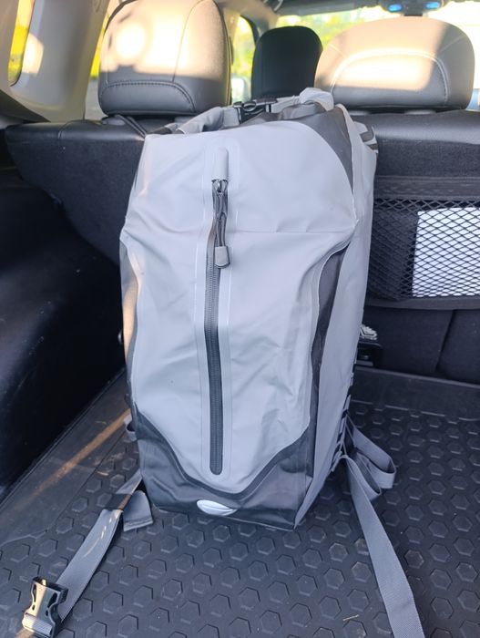 Продам водонепроницаемый рюкзак